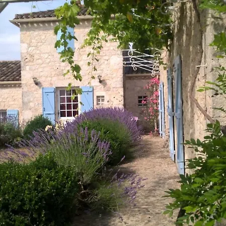 Maison D'hote Lapiade Guest house